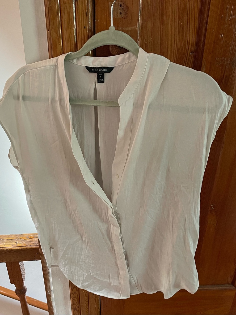 Banana Republic Cream Cap-Sleeve Button Front Top Sz S
